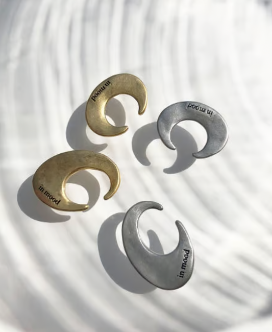moon ear cuff / in mood